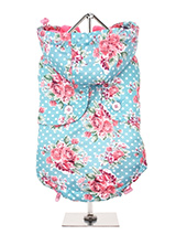Vintage Rose Quilted Floral Coat - This is a first in a range of coats that pay homage to those great British designers who have led the way with floral, stripped and checked patterns making them more popular than ever. This multi layered coat will keep the heat in and the cold out come what may and the colour will brighten up even t...